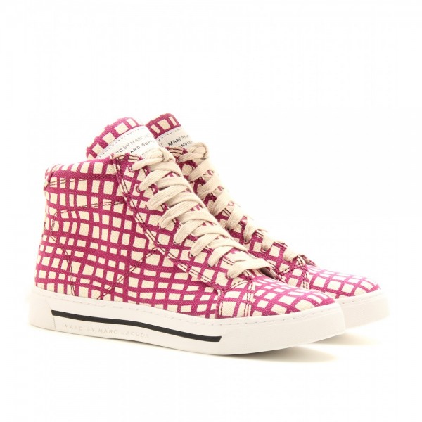Printed Sneakers: A New Trend (10)