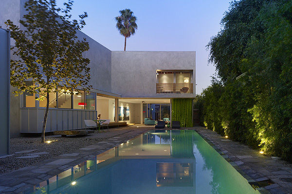 A Modern and Vibrant Home in West Hollywood (9)