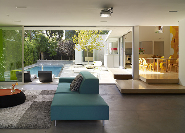 A Modern and Vibrant Home in West Hollywood (7)