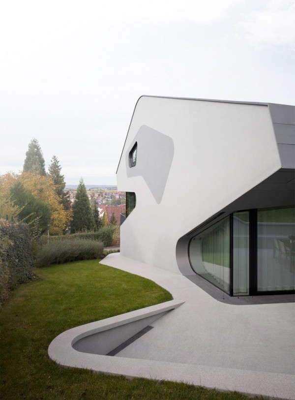 A Futuristic House Design in Stuttgart, Germany: The OLS House (14)