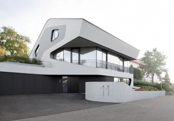A Futuristic House Design in Stuttgart, Germany: The OLS House (18)