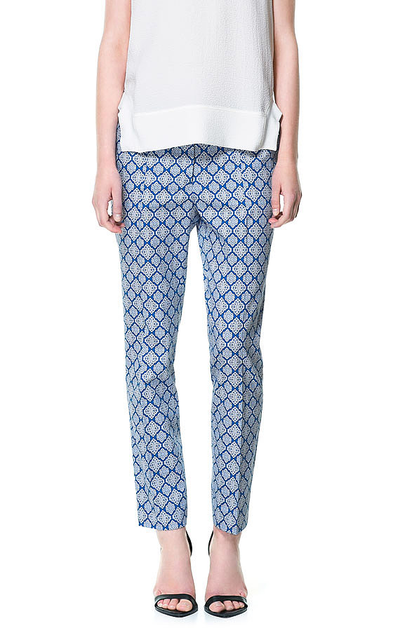 Try These Slouchy Printed Pants (9)