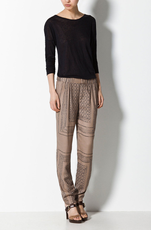 Try These Slouchy Printed Pants (1)