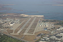 220px-Kluft-photo-Moffett-Federal-Airfield-Oct-2008-Img_1911