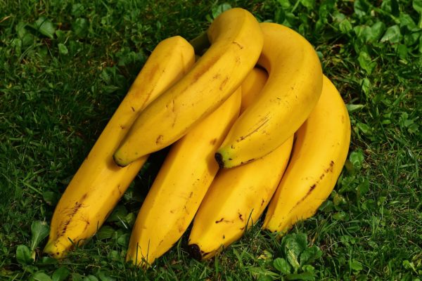 bananas-1642706_1280