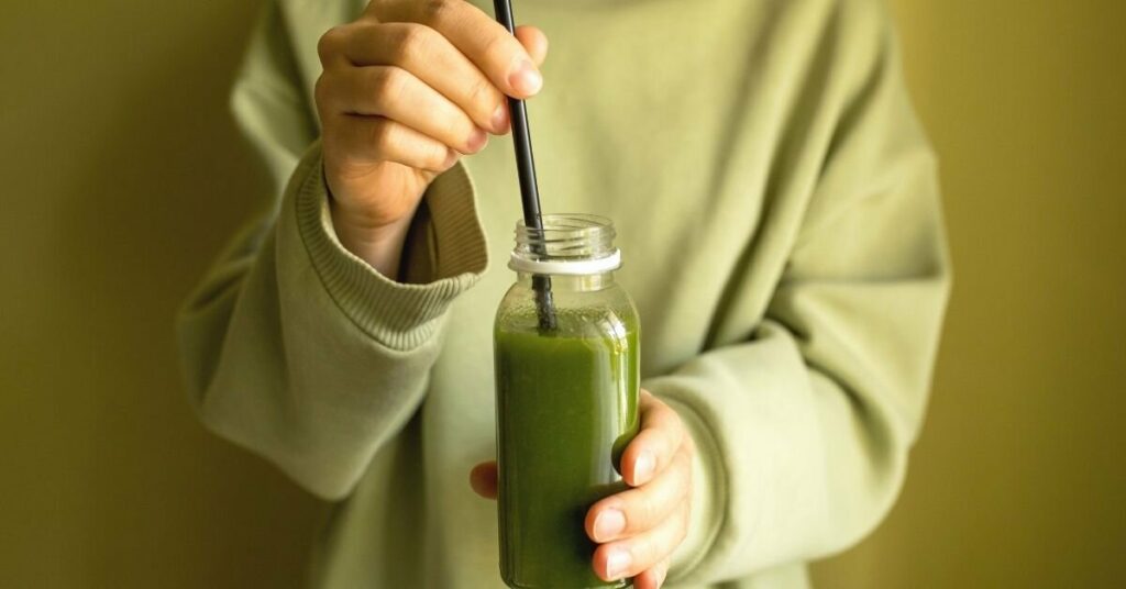 Green-Juice-Benefits-Healthlivingyoga.com